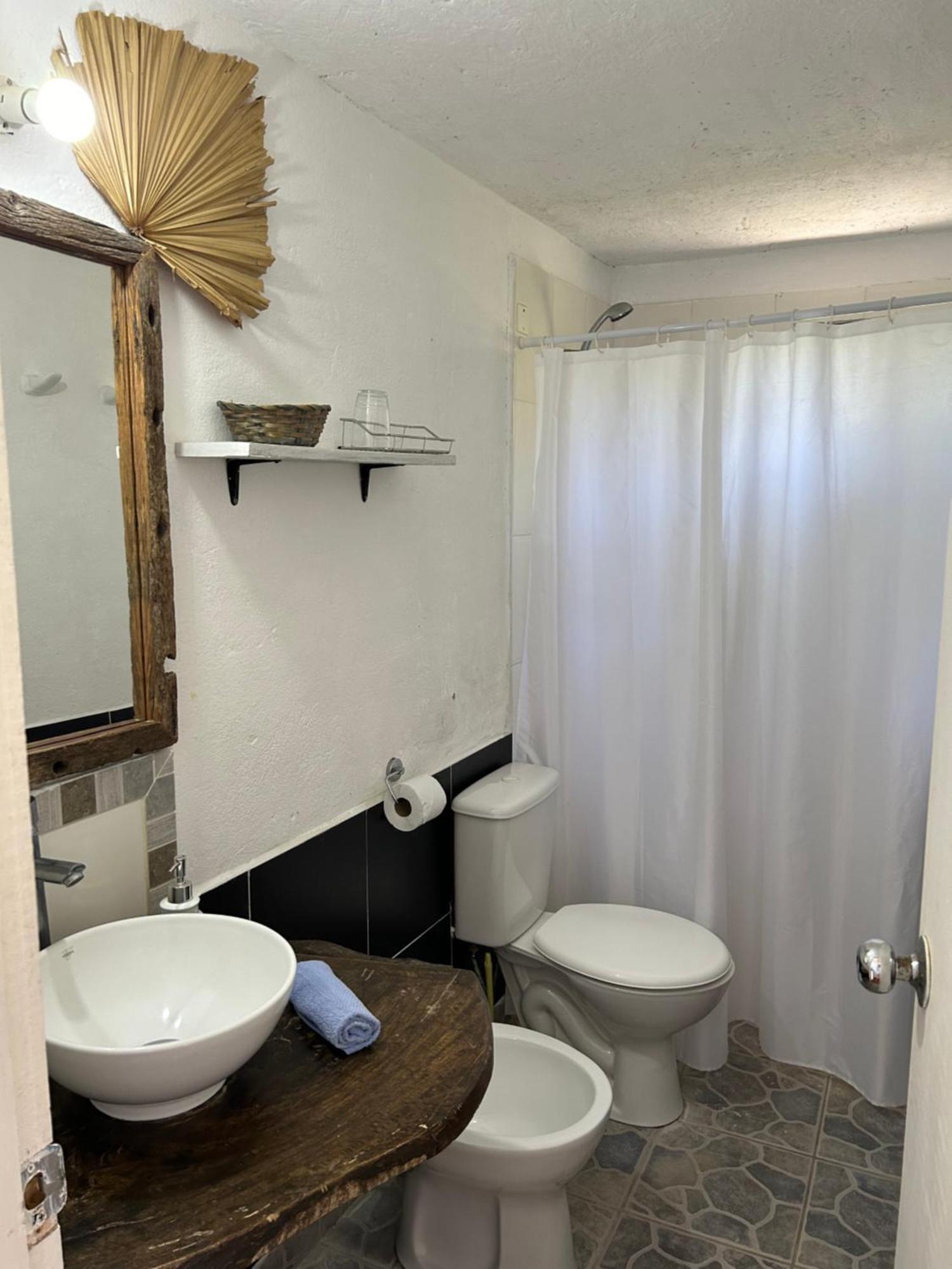 Lunas Del Bosque Cabana Y Apartamento En Suite La Paloma Luaran gambar