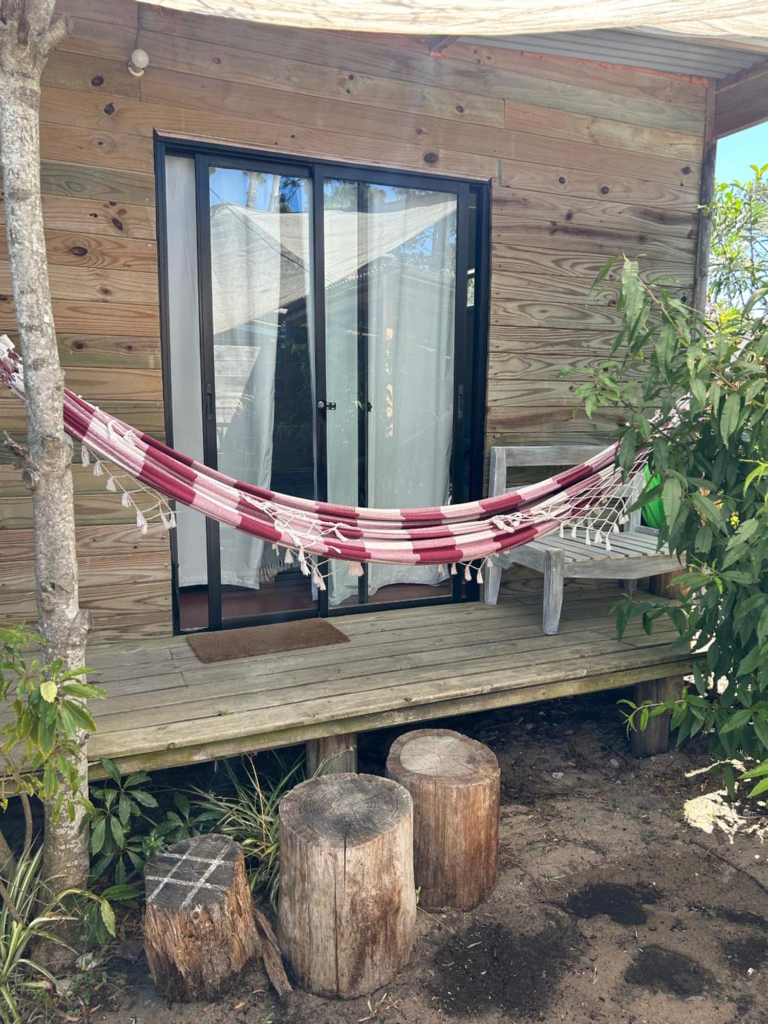 Lunas Del Bosque Cabana Y Apartamento En Suite La Paloma Luaran gambar