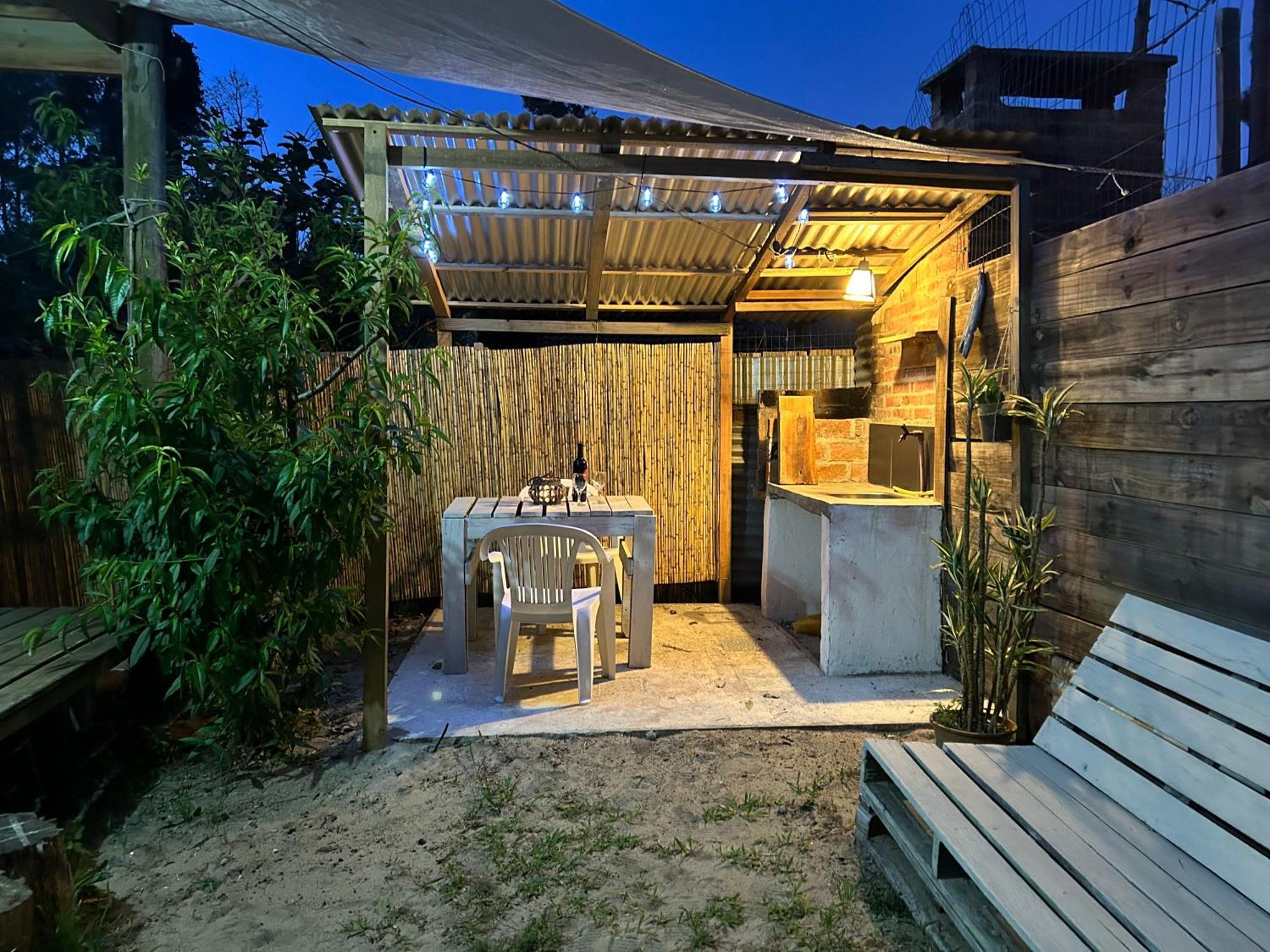 Lunas Del Bosque Cabana Y Apartamento En Suite La Paloma Luaran gambar